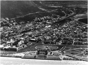 Ref No: CP031 Titel: Muizenberg - Early 1950's width=230