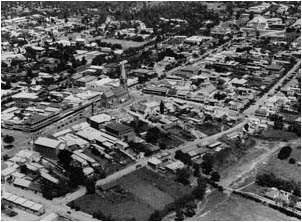 Ref No: ECA003 Titel: Grahams Town - Late 1930's width=230