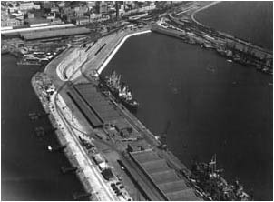 Ref No: PE007 Titel: Port Elizabeth - Late 1940's width=230