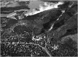 Ref No: ZIM012 Titel: Victoria Falls - Late 1940's width=230